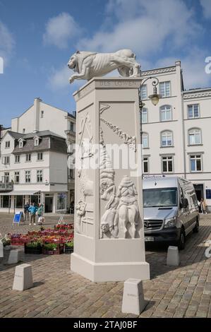 Denkmal Heinrich der Löwe, Altstädtischer Markt, Schwerin, Mecklenburg-Vorpommern, Deutschland Banque D'Images