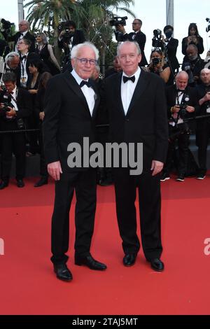 CANNES, FRANCE - MAI 28 : Jean-Pierre Dardenne et Luc Dardenne assistent à la cérémonie de clôture du 75e festival annuel du film de Cannes au Palais Banque D'Images