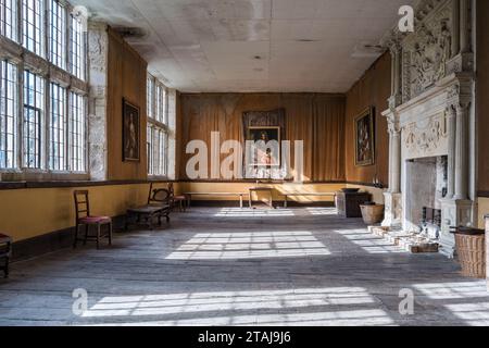 Grande salle à Wolfeton House, Dorset, Angleterre, Royaume-Uni. Utilisé comme vache byre par les fermiers locataires au 18e siècle. Banque D'Images