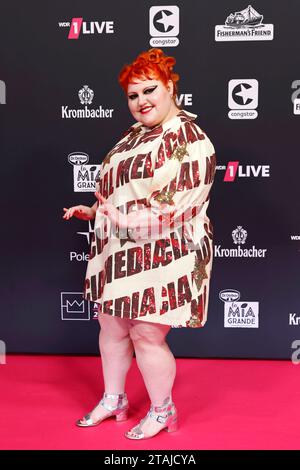 Frontfrau Beth Ditto von der Band Gossip BEI der 24. Verleihung der 1LVE Krone 2023 im Lokschuppen Bielefeld. Bielefeld, 30.11.2023 NRW Deutschland *** Femme de front Beth Ditto du groupe Gossip à la présentation 24 de la 1Live Krone 2023 au Lokschuppen Bielefeld Bielefeld, 30 11 2023 NRW Allemagne Copyright : xChristophxHardtx crédit : Imago/Alamy Live News Banque D'Images