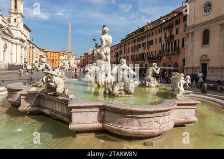 Neptune et la Fontaine des Neptune, Piazza Navona, Rome, Italie Banque D'Images