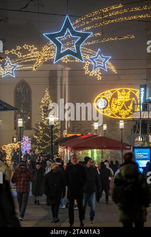 Avant Noël, marché de Noël dans le centre-ville d'Essen, Kettwiger Straße, NRW, Allemagne, Banque D'Images