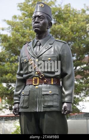 Le Monument d'Urip Sumoharjo dans le musée de fort Vredeburg. Il est l'un des héros indonésiens Banque D'Images