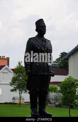 Le Monument d'Urip Sumoharjo dans le musée de fort Vredeburg. Il est l'un des héros indonésiens Banque D'Images