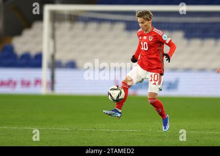 Cardiff, Royaume-Uni. 01 décembre 2023. Jessica Fishlock des femmes du pays de Galles en action. Pays de Galles femmes contre Islande femmes, UEFA Women's Nations League, match du groupe C au Cardiff City Stadium, pays de Galles du Sud le vendredi 1 décembre 2023. Usage éditorial uniquement, photo par Andrew Orchard/Andrew Orchard photographie sportive/Alamy Live News crédit : Andrew Orchard photographie sportive/Alamy Live News Banque D'Images