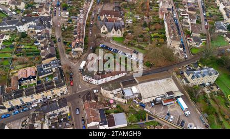 Vue aérienne du drone au-dessus de Larkhall Square, Bath UK. (01-12-2023) Banque D'Images