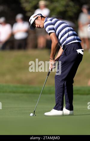 Sydney, Australie, 30 novembre 2023. Rikuya Hoshino putts lors de la 1e manche de l'Open de golf australien au Lakes Golf Club le 30 novembre 2023 à Sydney, en Australie. Crédit : Damian Briggs/Speed Media/Alamy Live News Banque D'Images