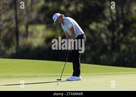 Sydney, Australie, 30 novembre 2023. Cameron Smith putts lors de la 1e manche de l'Open de golf australien au Lakes Golf Club le 30 novembre 2023 à Sydney, en Australie. Crédit : Damian Briggs/Speed Media/Alamy Live News Banque D'Images