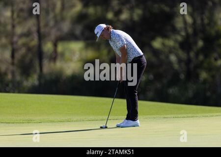 Sydney, Australie, 30 novembre 2023. Cameron Smith putts lors de la 1e manche de l'Open de golf australien au Lakes Golf Club le 30 novembre 2023 à Sydney, en Australie. Crédit : Damian Briggs/Speed Media/Alamy Live News Banque D'Images