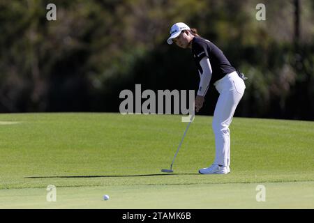 Sydney, Australie, 30 novembre 2023. Minjee Lee putte sur le 16e green lors de la 1e manche de l'Open de golf australien au Lakes Golf Club le 30 novembre 2023 à Sydney, en Australie. Crédit : Damian Briggs/Speed Media/Alamy Live News Banque D'Images