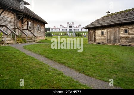 21 novembre 2020, Kossovo, Biélorussie : musée-domaine de Tadeusz Kosciuszko. Il a pris part à la Révolution américaine et à la Guerre d'indépendance, a dirigé la Banque D'Images