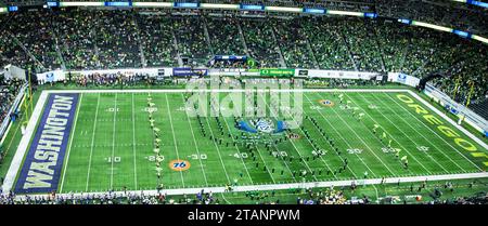 Stade Allegiant. 01 décembre 2023. NV U.S.A. Oregon Marching Band pendant le match de championnat de la conférence de football NCAA PAC 12 entre les Oregon Ducks et les Huskies de Washington. Washington a battu l'Oregon 34-31 à l'Allegiant Stadium. Thurman James/CSM/Alamy Live News Banque D'Images