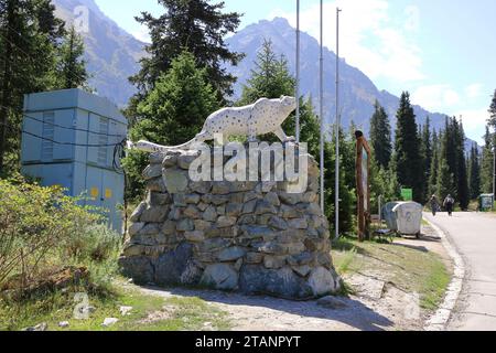 Août 19 2023 - Parc national d'Ala Archa, Kirghizistan en Asie centrale : Alplager dans le Parc national d'Ala Archa Banque D'Images