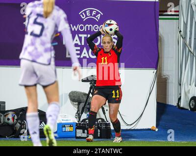 Leuven, Belgique. 01 décembre 2023. La Belge Janice Cayman (11 ans) photographiée lors d'un match entre l'équipe nationale féminine de Belgique, appelée les Red Flames, et l'équipe nationale féminine d'Écosse, match 5/6 de la compétition de la Ligue des Nations féminine de l'UEFA 2023-24, le vendredi 01 décembre 2023 à Leuven, Belgique. PHOTO : SEVIL OKTEM | crédit : Sportpix/Alamy Live News Banque D'Images