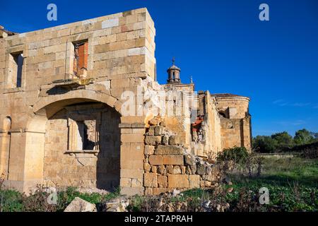 Europe, Espagne, Castille et León ; Sanjuanejo, le Monasterio de Santa María de la Caridad Banque D'Images