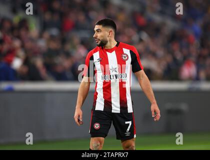 2 décembre 2023 ; Gtech Community Stadium, Brentford, Londres, Angleterre; premier League football, Brentford contre Luton Town ; Neal Maupay de Brentford Banque D'Images