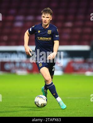 FIR Park, Motherwell, Royaume-Uni. 2 décembre 2023. Scottish Premiership football, Motherwell contre Dundee ; Aaron Donnelly de Dundee Credit : action plus Sports/Alamy Live News Banque D'Images