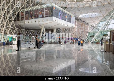 Marrakech, Maroc - 1 août 2023 : intérieur de l'aéroport Marrakech-Menara, principal aéroport du pays, rénové en 2008 avec de nombreux clins d'œil à l'EI Banque D'Images