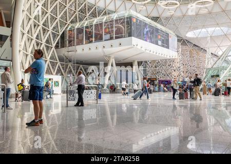 Marrakech, Maroc - 1 août 2023 : intérieur de l'aéroport Marrakech-Menara, principal aéroport du pays, rénové en 2008 avec de nombreux clins d'œil à l'EI Banque D'Images