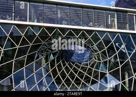 Façade extérieure de Galerie My Zeil, centre commercial, Palais quartier, architecte Massimiliano Fuksas, Francfort-sur-le-main, Hesse, Allemagne Banque D'Images