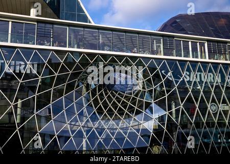 Façade extérieure de Galerie My Zeil, centre commercial, Palais quartier, architecte Massimiliano Fuksas, Francfort-sur-le-main, Hesse, Allemagne Banque D'Images