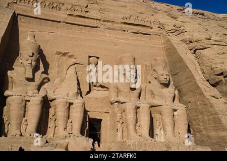 Abu Simbel, Assouan, Egypte : 21 novembre 2022- Une vue du site du patrimoine de l'UNESCO des temples Abu Simbel à Assouan Egypte Banque D'Images