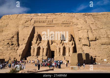 Abu Simbel, Assouan, Egypte : 21 novembre 2022- Une vue du site du patrimoine de l'UNESCO des temples Abu Simbel à Assouan Egypte Banque D'Images