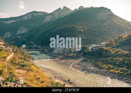 Scène de vallée dans la vallée de Chishuihe Guizhou Banque D'Images