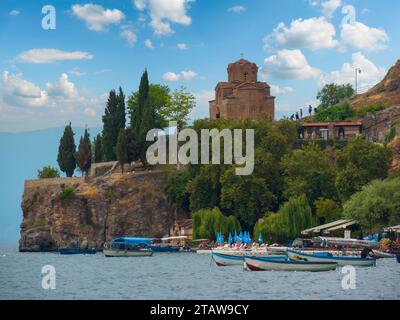 2016-07-26 Ohrid, Macédoine du Nord. Célèbre ancienne église de Saint Jean le Teologien sur le lac Ohrid Banque D'Images