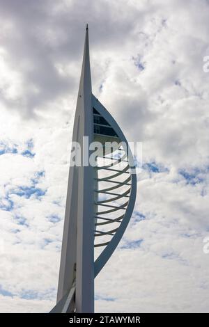 Spinnaker Tower, GUNWHARF QUAYS, Portsmouth, Hampshire, England, UK Banque D'Images