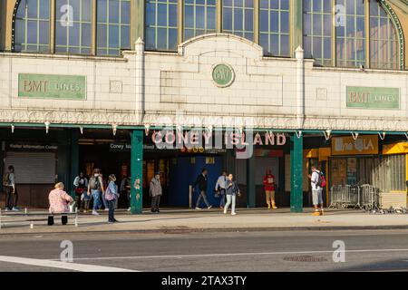 Gare de Stillwell, Coney Island, Brooklyn, New York, États-Unis d'Amérique. Banque D'Images