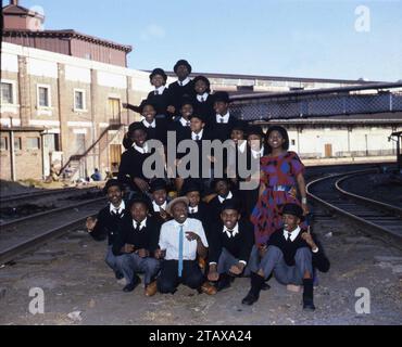 The Original Cast of Sarafina the musical, 1987 - la comédie musicale de Mbongeni Ngema a été plusieurs fois primée et transformée en film. La comédie musicale reflétait l'esprit des Sud-Africains noirs sous l'apartheid.de la collection - musiciens sud-africains des années 1980 - Don Minnaar Archives photographiques Banque D'Images