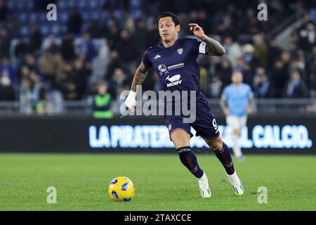 Rome, Italie. 02 décembre 2023. Gianluca Lapadula de Cagliari en action lors du championnat italien de Serie A match de football entre SS Lazio et Cagliari Calcio le 2 décembre 2023 au Stadio Olimpico à Rome, Italie - photo Federico Proietti/DPPI crédit : DPPI Media/Alamy Live News Banque D'Images