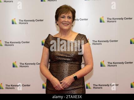 Deborah Rutter, présidente du Centre John F Kennedy pour les arts de la scène, arrive pour la cérémonie du médaillon honorant les récipiendaires de la 46e cérémonie annuelle du Kennedy Center Honors au Département d'État à Washington, DC, le samedi 2 décembre 2023. Les 2023 lauréats sont : l'acteur et comédien Billy Crystal, soprano renommée Renee Fleming, chanteuse-compositrice britannique, et membre des Bee Gees, Barry Gibb rappeur, chanteur et actrice Queen Latifah et chanteuse Dionne Warwick. Copyright : xRonxSachsx/xPoolxviaxCNPx/MediaPunchx crédit : Imago/Alamy Live News Banque D'Images