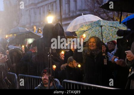 Whitehall, Londres, Royaume-Uni. 3 décembre 2023. Ensemble pour l'humanité tient une veillée pour la paix en face de Downing Street. Crédit : Matthew Chattle/Alamy Live News Banque D'Images