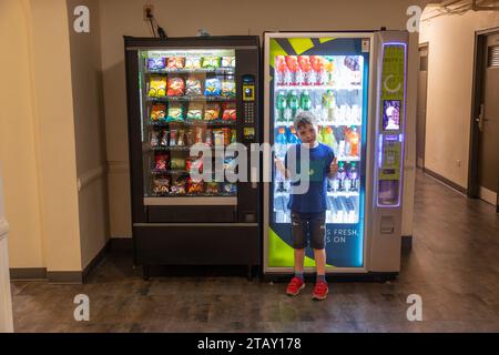 Distributeurs automatiques à West Side YMCA Hostel, W63rd Street, New York City, N.Y.C, N.Y, États-Unis d'Amérique, États-Unis d'Amérique Banque D'Images