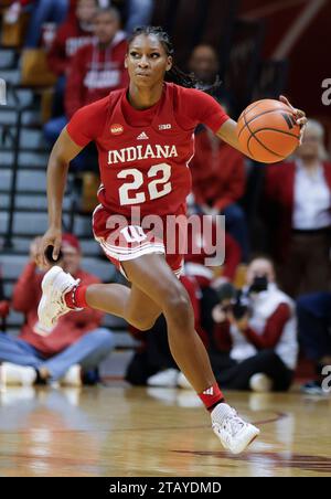 Bloomington, États-Unis. 03 décembre 2023. BLOOMINGTON, INDIANA - 3 DÉCEMBRE : la garde des Hoosiers de l'Indiana Chloe Moore-McNeil (22) joue contre Stetson lors d'un match de basket-ball féminin de la NCAA le 3 décembre 2023 au Simon Skjodt Assembly Hall à Bloomington, Indiana. IU a gagné contre Stetson 72-34. ( Crédit : Jeremy Hogan/Alamy Live News Banque D'Images