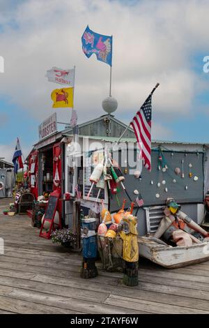 Wiscasset, ME États-Unis - juillet 12 2023 : Sprague's Lobster Shack est un endroit populaire pour le rouleau de homard frais et les gâteaux aux palourdes Banque D'Images