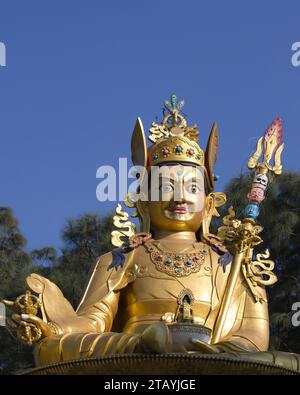 Népal, vallée de Katmandou, Swayambhu, Guru Rinpoché, Padmasambhava, statue de Bouddha, Banque D'Images