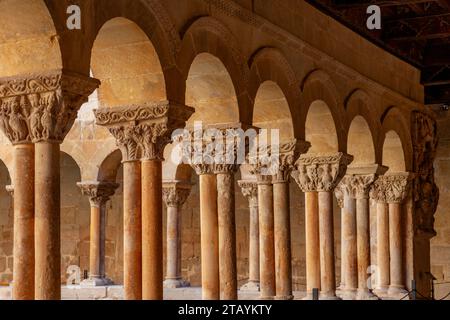 Monastère de Santo Domingo de silos. Cloître roman, Burgos Espagne Banque D'Images