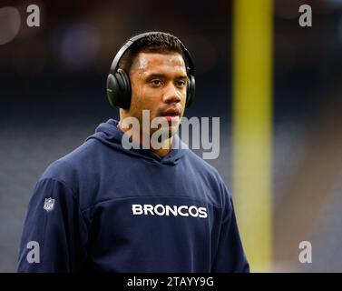 3 décembre 2023 : le quarterback des Broncos Russell Wilson (3 ans) sur le terrain avant le début d'un match de la NFL entre les Texans et les Broncos le 3 décembre 2023 à Houston. (Image de crédit : © Scott Coleman/ZUMA Press Wire) USAGE ÉDITORIAL SEULEMENT! Non destiné à UN USAGE commercial ! Banque D'Images