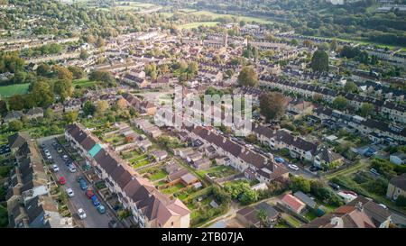 Vue aérienne du drone au-dessus de Hampton View, dans la zone Fairfield Park de Bath UK. (17-10-2023) Banque D'Images