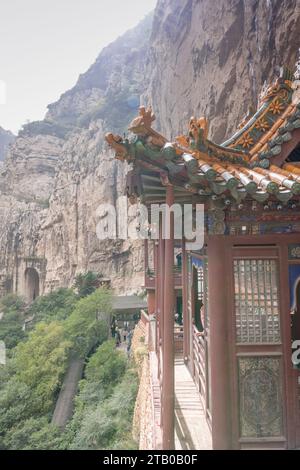 Le détail du toit du nord du mont. Hengshan Temple suspendu dans la ville de Datong de la province du Shanxi. Architecture classique chinoise célèbre Banque D'Images