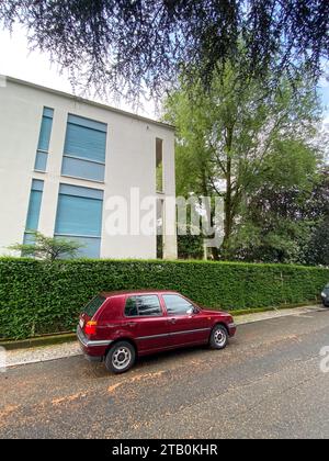 Ivrea, Italie - 10 août 2023, antenne de Maisons pour familles nombreuses, par Figini et Pollini dans les années 40, ville industrielle d'Ivrea Olivetti Banque D'Images