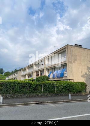 Ivrea, Italie - 10 août 2023, antenne de Maisons pour familles nombreuses, par Figini et Pollini dans les années 40, ville industrielle d'Ivrea Olivetti Banque D'Images