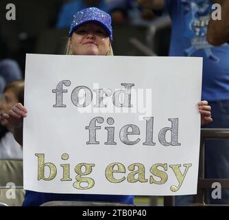 La Nouvelle-Orléans, États-Unis. 03 décembre 2023. Un fan des Lions de Détroit montre son soutien à leur équipe lors d'un match de la National football League au Caesars Superdome à la Nouvelle-Orléans, Louisiane, le dimanche 3 décembre 2023. (Photo de Peter G. Forest/Sipa USA) crédit : SIPA USA/Alamy Live News Banque D'Images