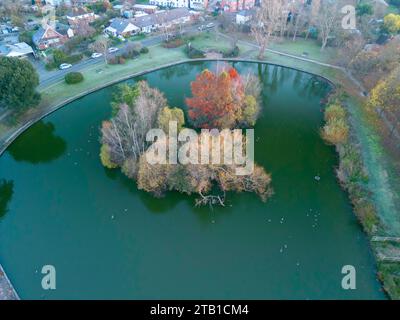 vue aérienne de l'étang commun de hailsham dans le sussex de l'est de hailsham Banque D'Images