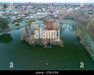 vue aérienne de l'étang commun de hailsham dans le sussex de l'est de hailsham Banque D'Images