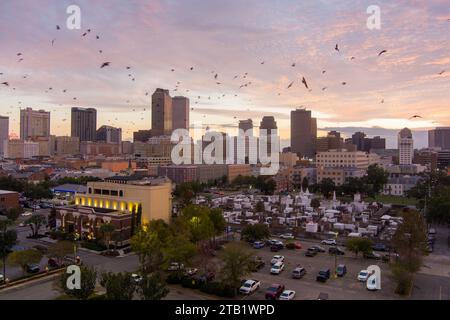 Centre-ville de la Nouvelle-Orléans, Louisiane au coucher du soleil Banque D'Images