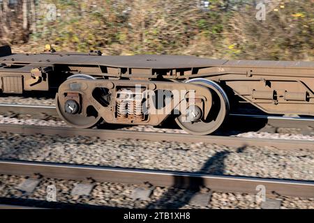 Roues à grande vitesse sur un train freightliner, Royaume-Uni Banque D'Images